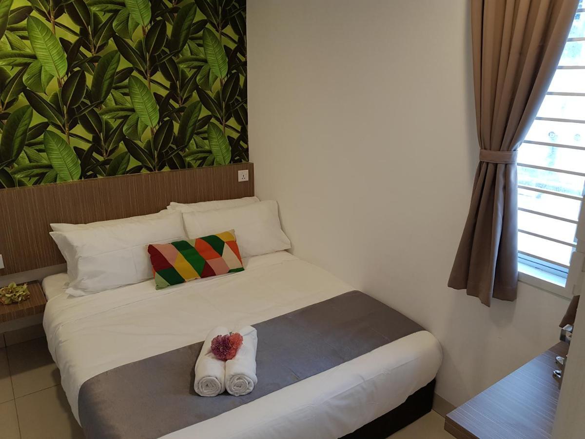 Teruntum 96 Guest House 콴탄 외부 사진